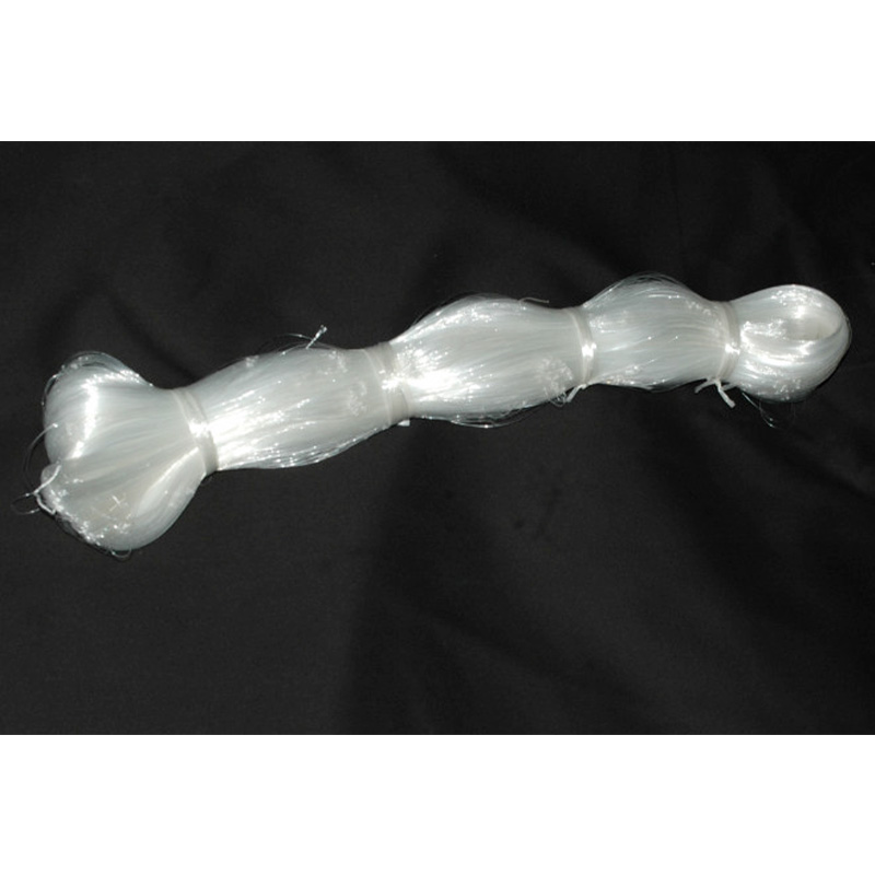 How can the lightweight design of large mesh fishing nets improve the deployment and retrieval efficiency of large-scale fishing operations?